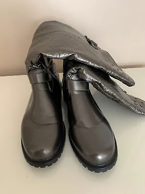 Khombu Women’s Silver Knee High Lined Zipper Boots Size 8M • $19.99