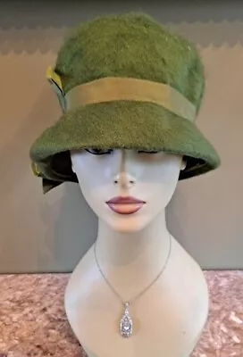 Vintage 30s 40s 50s Ladies Cloche HAT Green Mohair Flapper Style Cloche Hat • $27