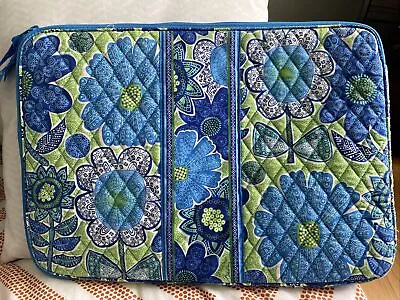 Vera Bradley Blue/Green Doodle Daisy Floral 17  Laptop Quilted Bag Case Sleeve • $14.99