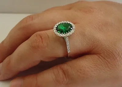 925 Sterling Silver Ladies Ring W/ 4 Ct Simulated Emeralds With Accents Sz 5-9 • £51.55