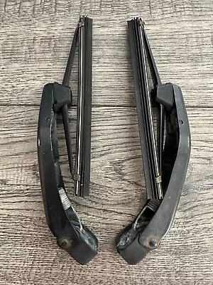 OEM Headlight Wiper Blade Arm Set Volvo S60 V70 XC70 Rare IPD • $114