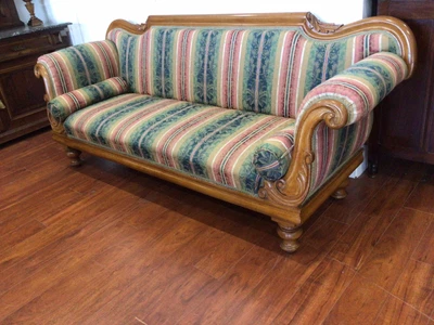$899 • Buy Antique Victorian Couch In Very Good Condition