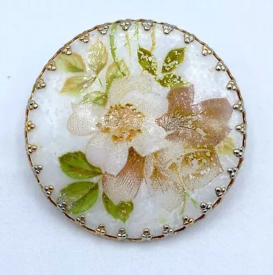 B6-695 Vintage Brooch Gold Tone Pin 1.5  Flower Round Pendant Painted • $4.99