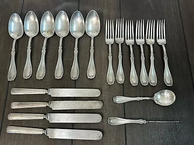 Vintage W.R. William Rogers Silverplate 1916 18 Piece Silverware Set Oneida • $39.99