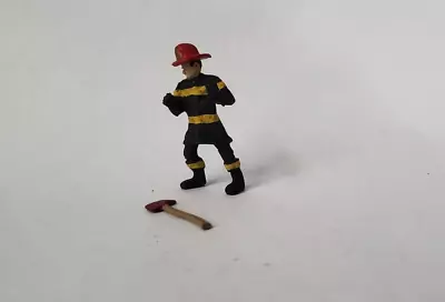 Arttista #1317 - Firefighter With Ax - O Scale Figure - Model Trains - NEW • $8.99