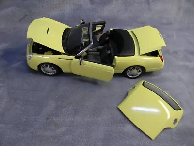 1/18 Scale 1999 Ford Thunderbird Auto Show Car Yellow Maisto Diecast Car • $19.99