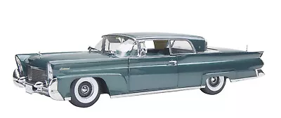 1958 Lincoln Continental GREEN 1:18 SunStar 4710 • $199.95