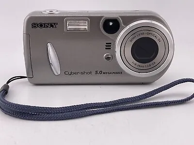 Sony Cyber-shot DSC-P92 5.0MP Digital Camera - Silver • $29.50