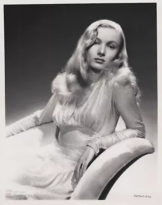 HOLLYWOOD BEAUTY VERONICA LAKE STYLISH POSE STUNNING PORTRAIT 1970s Photo 10 • $49.99