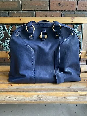 $700 • Buy Yves Saint Laurent Muse Bag