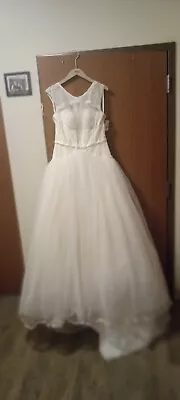  ZAC POSEN Lace And Tulle Wedding Gown Size 12 • $5.51