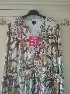 Womens Multicoloured Floral Midaxi Dress. Size XXL. NWT. • £25