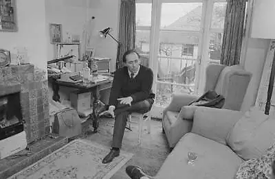 Author J G Ballard Who Wrote Famous Novels Crash Empire Sun Ho- 1965 Old Photo 1 • £5.57