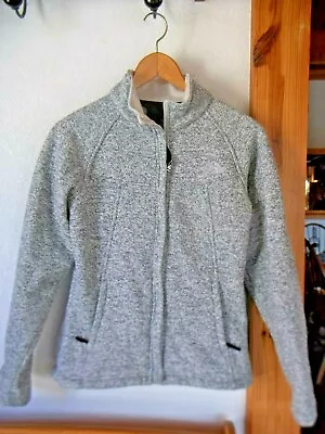 North Face Brand Woman's Size XS/TP Grey & White Polyester Knit Warm Jacket • $30