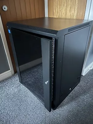 Emitex 15U 550mm Deep Wall Data Cabinet • £30