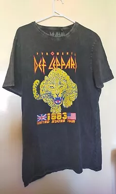 Def Leppard TShirt Adult Size L Acid Wash Black Rock Band Music Tour Pyromania • $29.99