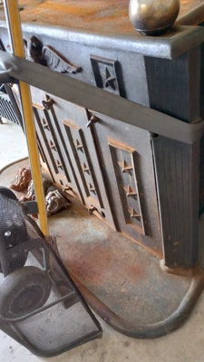 $150 • Buy Cast Iron Franklin Wood Burning Stove