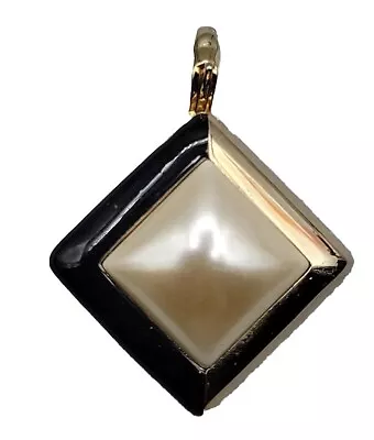 Hobe Enamel Faux Pearl Pendant Gold Tone Vintage Signed • $45