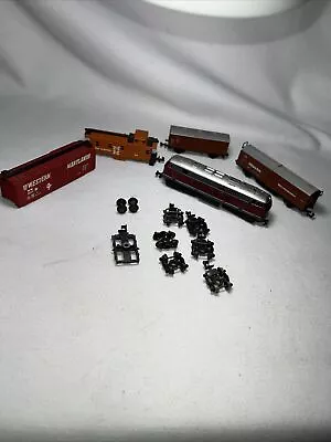 Lot Of 5 Micro Trains N Scale Box Cars Engine Caboose New Haven Western Maryland • $39.95