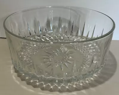 Vintage Arcoroc France Large Glass Salad Serving Bowl Starburst Diamant Pattern • $14.99