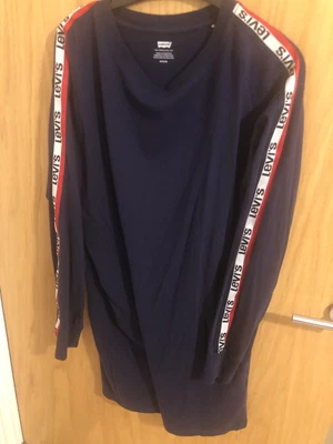 £12 • Buy Levi’s Long Sleeve T Shirt Dress