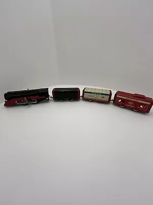 Vintage Hafner Train Set Tin 1010 Wind Up Locomotive Tender Boxcar & Caboose • $89.95