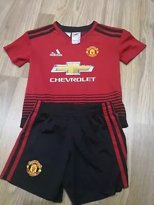 £10 • Buy  Manchester United Home Football Kit For Boys Or Girl Size 3/4  Years Adidas