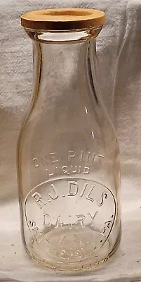 R. J. DILS RAW MILK SMITHFIELD PENNSYLVANIA PINT MILK BOTTLE W ORIGINAL CAP • $29.99