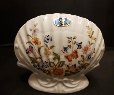 £9 • Buy Aynsley Cottage Garden Shell Shaped Posy Vase. #c