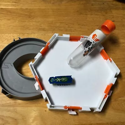 $15 • Buy HexBug NANO Habitat Hex Cell/Track And Hexbug Blue/Green Colors