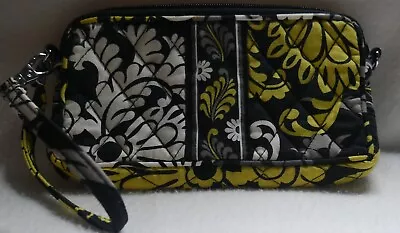 BNWOT Vera Bradley Women's Small Baroque Wristlet Zip Around Cotton Wallet NEW • $20