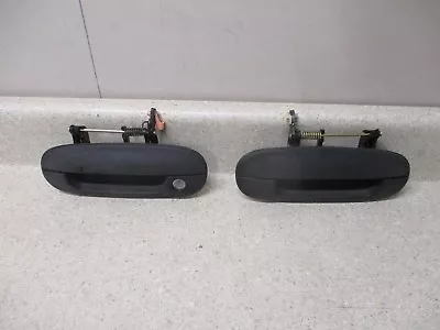 02-09 Gmc Envoy Trailblazer Ext Xuv Left & Right Set/2 Front Door Handle Oem • $25