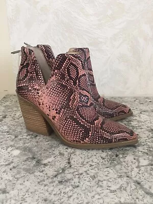 Vince Camuto Boots Leather 7.5 Womens • $35