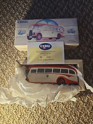 Corgi Classics  98162 AEC Regal Coach Wallace  Arnold New • £5