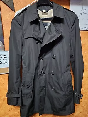 Burberry Lightweight Nylon Raincoat M • $250