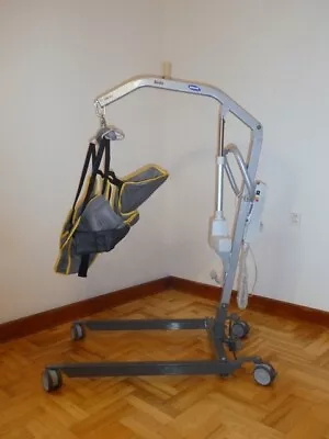 £499 • Buy Invacare Birdie Hoist And Sling Portable Lift Mobility In Excellent Conditon.