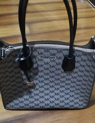 Michael Kors Mercer Black & Gray Purse Handbag Crossbody Large  • $75