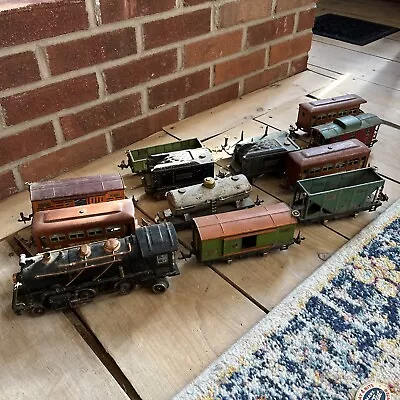 Vintage Pre War Lionel Trains 262E Locomotive Engine & 12 Cars (not Tested) • $100