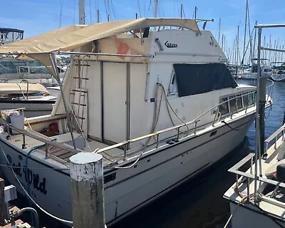 1979 Carver Voyager 33' Cabin Cruiser - Florida • $10