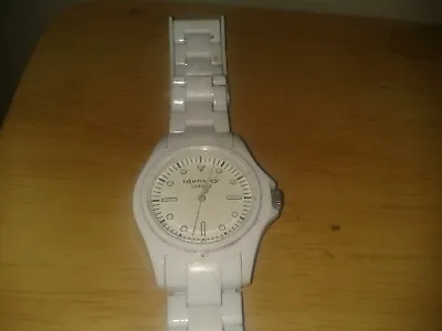 Early To Mid White Plastic Bracelet London Identity Ladies Quartz Watch. (D15WB) • £4.99