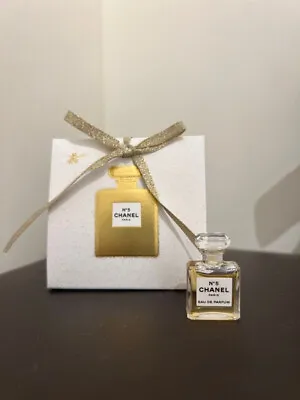 2022 Christmas Eau Perfume 1.5 ML 0.05 FL OZ MINIATURE • $35.99