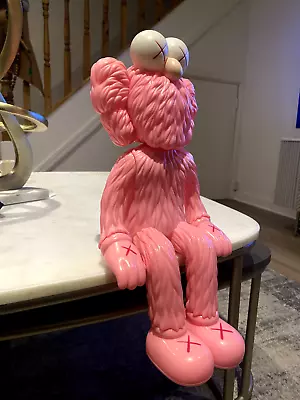Kaws Sitting Pink Sesame Street Figure - Large 33cm - Brand New With Box • £68.99