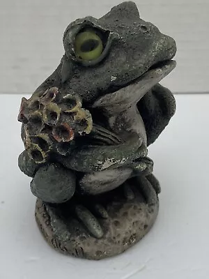 Vintage 1997 HENRI STUDIO Frog With Flowers Statue. Approximately 5” Tall • $24.99