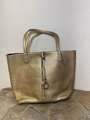 Tote Bag Gold Metallic Unbranded No Tag Information Used No Zip Good Conditions • $27