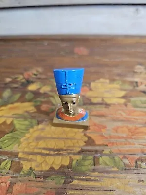 Authentic SAFARI 2004 Ancient Egypt 2  NEFERTITI Bust Toy Figure Mummy Gold  • $6