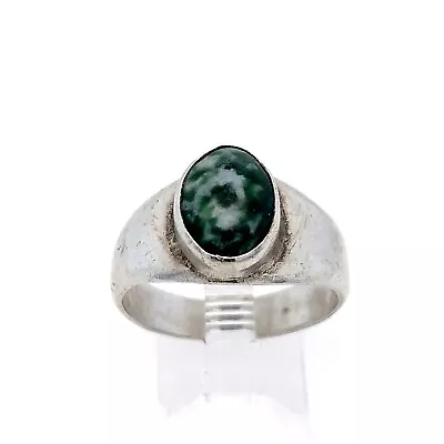 Vintage Green White Agate Sterling Silver Dome Band Ring Size 8 • $65