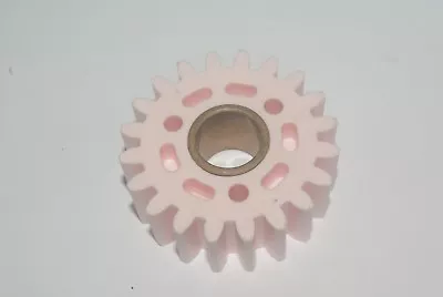 Pink Gear Spare Part For Qualcast Classic 35s 35 S Petrol Lawn Mower • £6.73