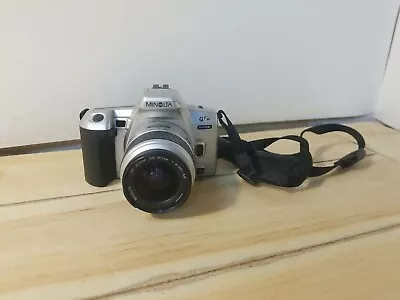 Minolta Maxxum QT Si 35mm Digital Camera AF ZOOM Silver Multi Modes • $11.47