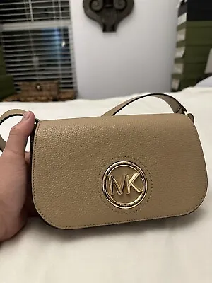 MICHAEL KORS Samira Small Messenger Bag Camel $258 • $189