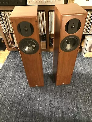 Vienna Acoustics  Floor Standing Audiophile Speakers - Grand Bach - • $720